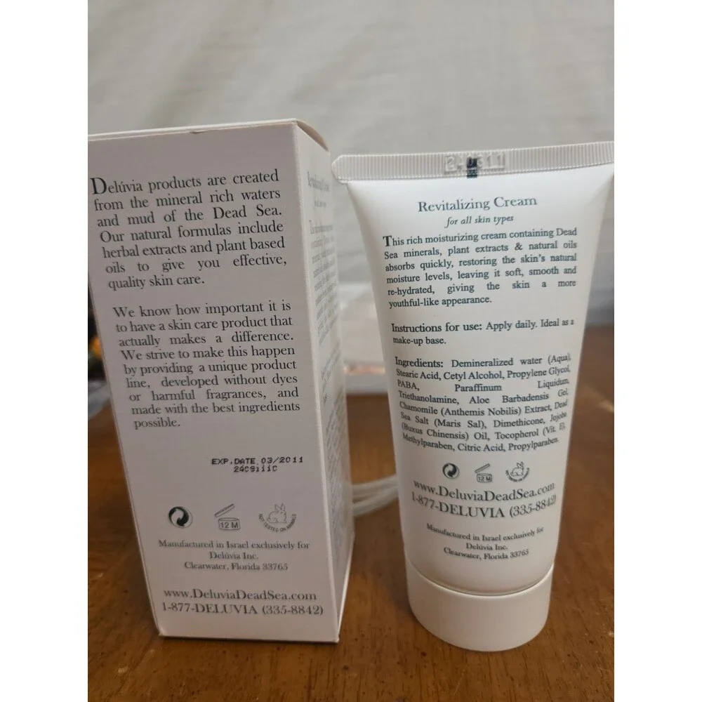 Deluvia Dead Sea Gift Set Mineral Mud Mask Revitalizing Cream Cleanser Toner